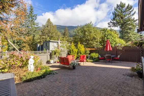 980 Montroyal Boulevard, North Vancouver For Sale - image 26