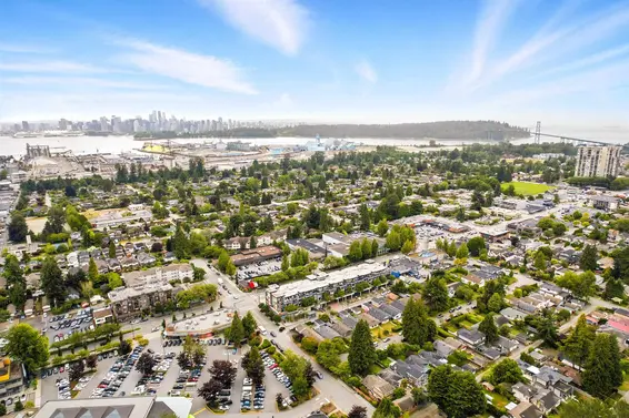215 1330 Marine Drive, North Vancouver For Sale - image 31