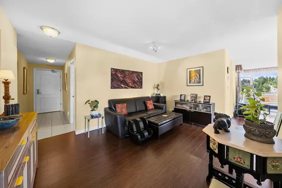 1106 1327 East Keith Road, North Vancouver For Sale - image 4