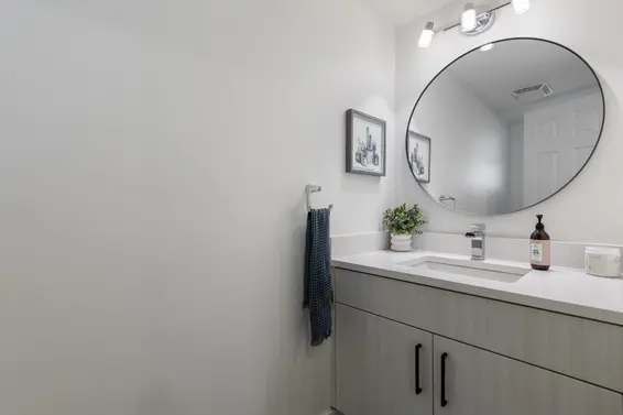 5 249 East 4th Street, North Vancouver For Sale - image 25