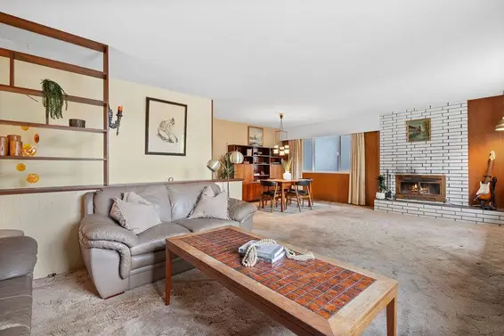 1560 Burrill Avenue, North Vancouver For Sale - image 12
