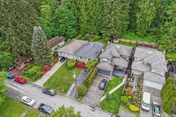 1560 Burrill Avenue, North Vancouver For Sale - image 34