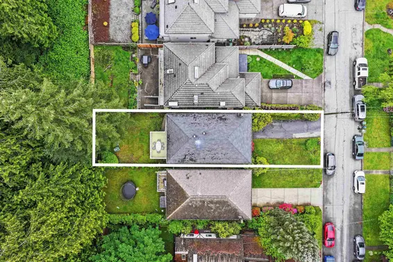 1560 Burrill Avenue, North Vancouver For Sale - image 40