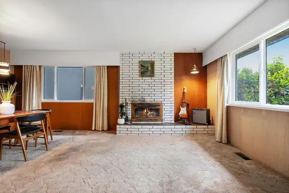 1560 Burrill Avenue, North Vancouver For Sale - image 7
