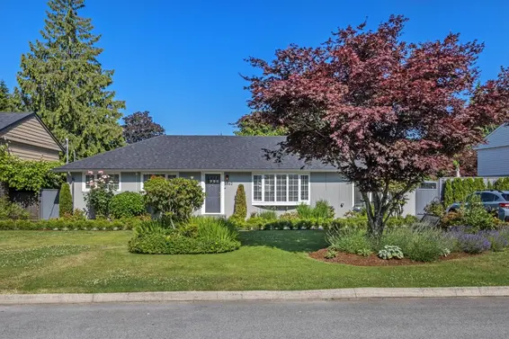 2562 Poplynn Drive, North Vancouver