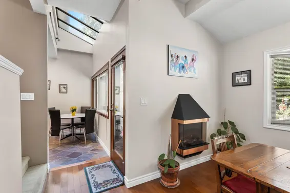 1747 Rufus Drive, North Vancouver For Sale - image 10