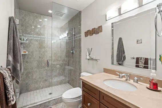 1747 Rufus Drive, North Vancouver For Sale - image 27