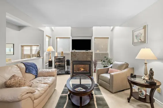 1747 Rufus Drive, North Vancouver For Sale - image 6