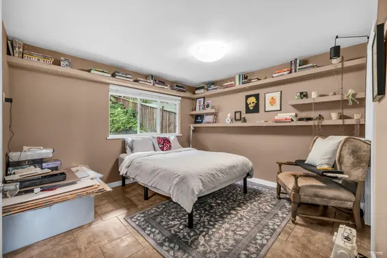 562 Alpine Court, North Vancouver For Sale - image 10
