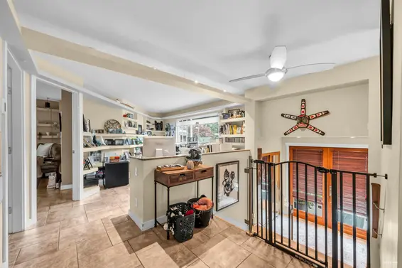 562 Alpine Court, North Vancouver For Sale - image 20