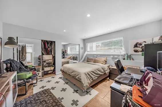 562 Alpine Court, North Vancouver For Sale - image 22