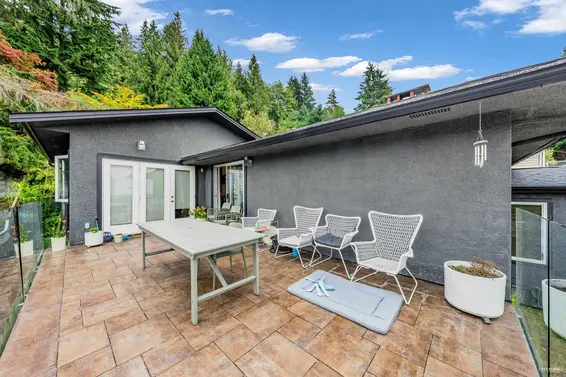 562 Alpine Court, North Vancouver For Sale - image 28
