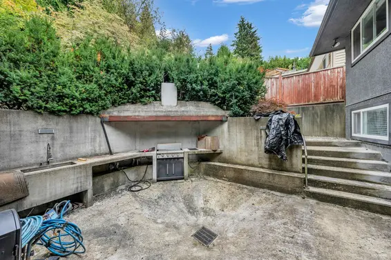 562 Alpine Court, North Vancouver For Sale - image 29