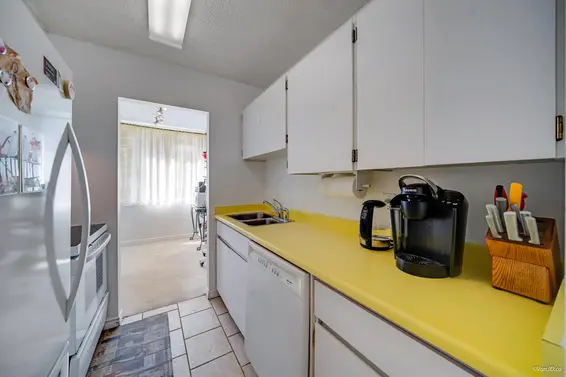 207 2020 Fullerton Avenue, North Vancouver For Sale - image 8