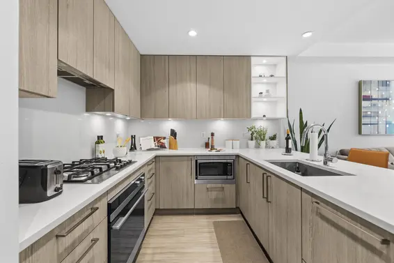 113 747 East 3rd Street, North Vancouver For Sale - image 3