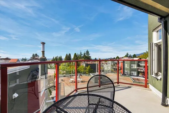 403 121 West 29th Street, North Vancouver For Sale - image 8
