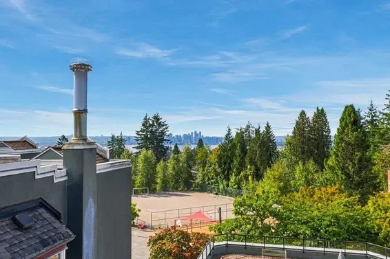 403 121 West 29th Street, North Vancouver For Sale - image 9