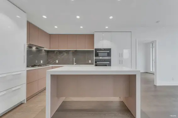 1204 1675 Lions Gate Lane, Vancouver
