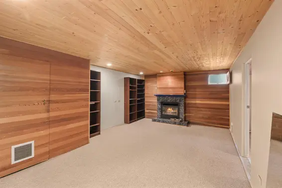 3894 Sunnycrest Drive, North Vancouver For Sale - image 18