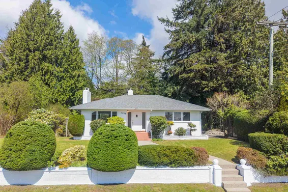 3894 Sunnycrest Drive, North Vancouver For Sale - image 21