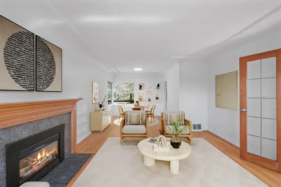 3894 Sunnycrest Drive, North Vancouver For Sale - image 3