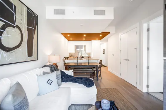 408 6687 Nelson Avenue, West Vancouver For Sale - image 4