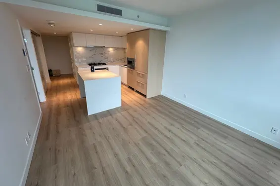 1005 1500 Fern Street, North Vancouver For Sale - image 2