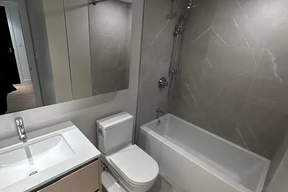 1005 1500 Fern Street, North Vancouver For Sale - image 8