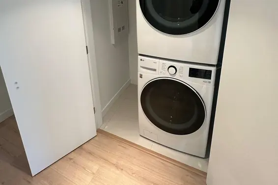 1005 1500 Fern Street, North Vancouver For Sale - image 9