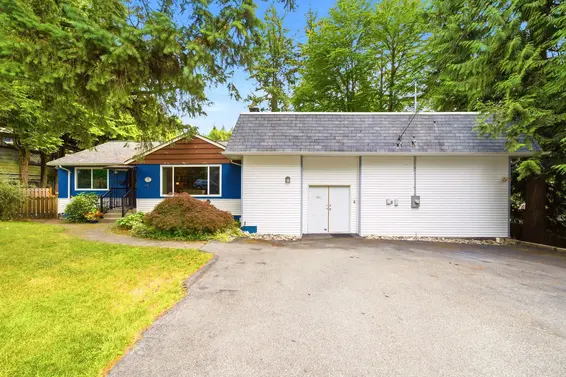 1611 Lynn Valley Road, North Vancouver For Sale - image 2
