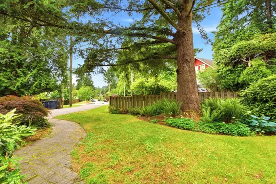 1611 Lynn Valley Road, North Vancouver For Sale - image 7