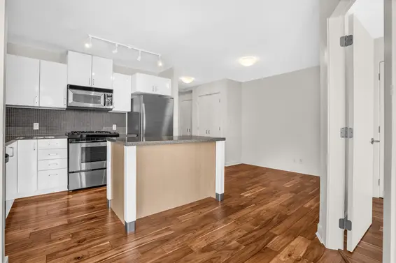 1206 155 West 1 Street, North Vancouver For Sale - image 9