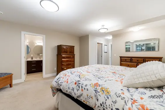 1588 Lynn Valley Road, North Vancouver For Sale - image 16