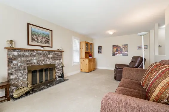 1588 Lynn Valley Road, North Vancouver For Sale - image 9