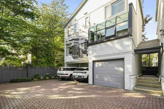 1621 Fell Avenue, North Vancouver For Sale - image 1