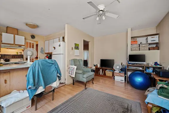 1621 Fell Avenue, North Vancouver For Sale - image 11