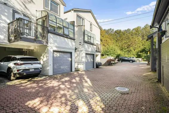1621 Fell Avenue, North Vancouver For Sale - image 3