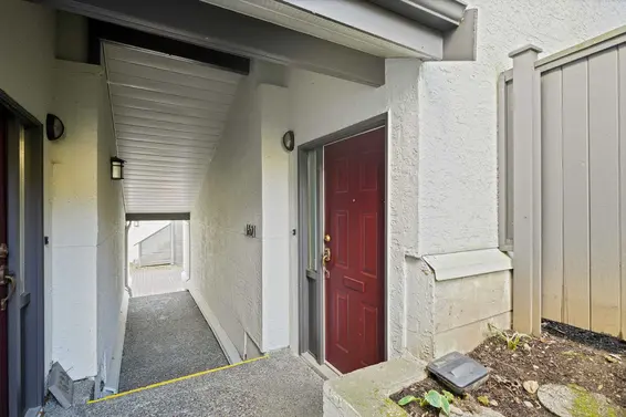 1621 Fell Avenue, North Vancouver For Sale - image 4