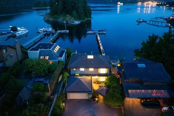 4625 Strathcona Road, North Vancouver