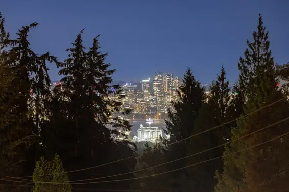 4716 Skyline Drive, North Vancouver For Sale - image 4