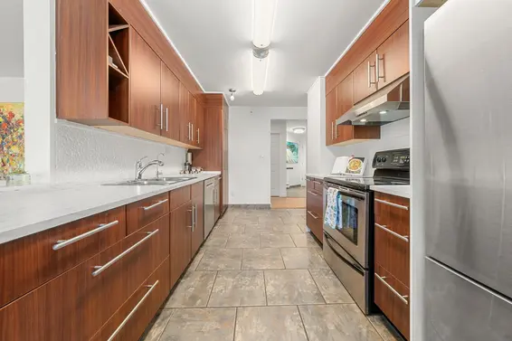 202 1000 Bowron Court, North Vancouver For Sale - image 11