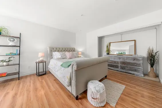 202 1000 Bowron Court, North Vancouver For Sale - image 18