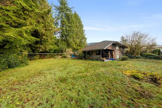4275 Lions Avenue, North Vancouver For Sale - image 13