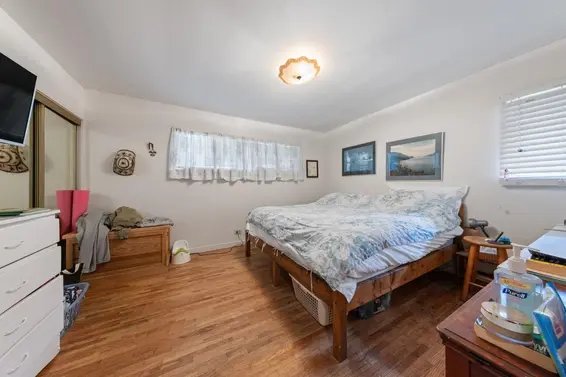 4275 Lions Avenue, North Vancouver For Sale - image 8
