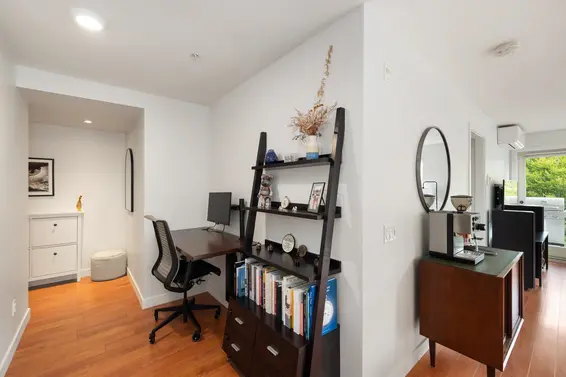316 221 East 3rd Street, North Vancouver For Sale - image 3