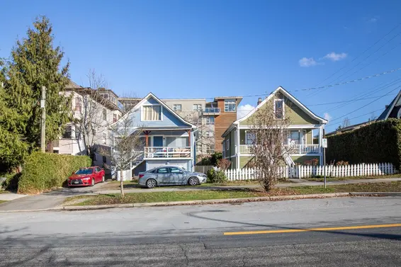 164 East 10th Street, North Vancouver For Sale - image 5