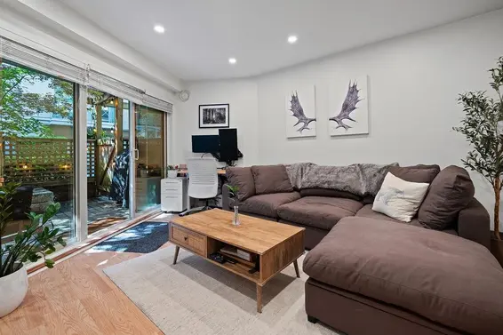 C2 332 Lonsdale Avenue, North Vancouver For Sale - image 2