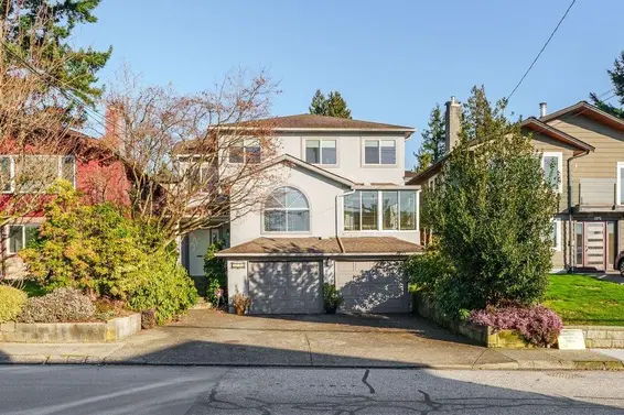 3298 Mahon Avenue, North Vancouver