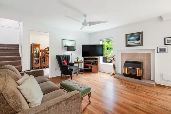 3298 Mahon Avenue, North Vancouver For Sale - image 7