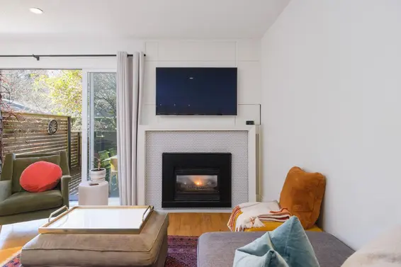 36 1910 Cedar Village Crescent, North Vancouver For Sale - image 12